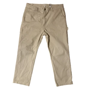 Beige jeans - Beiga baggy jeans med fickor på, köpta från H&M, skick: 7/10! Skriv om du har frågor eller vill se fler bilder!