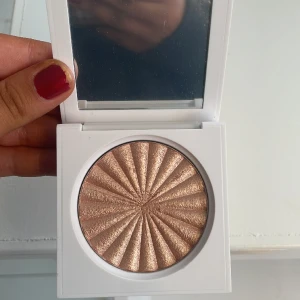 Ofra highlighter - Så fin highlighter som endast är testad