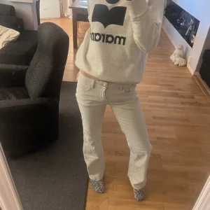 Lågmidjade jeans - Gråa lågmidjade jeans 