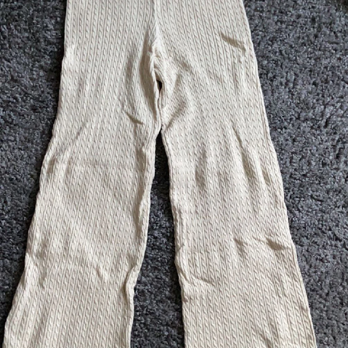 Kabelstickadd byxor - 90