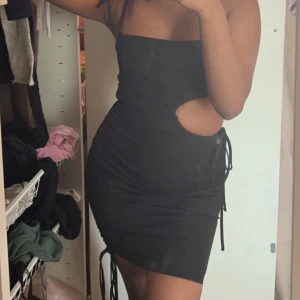 Klänning - Helt oanvänd,som ny