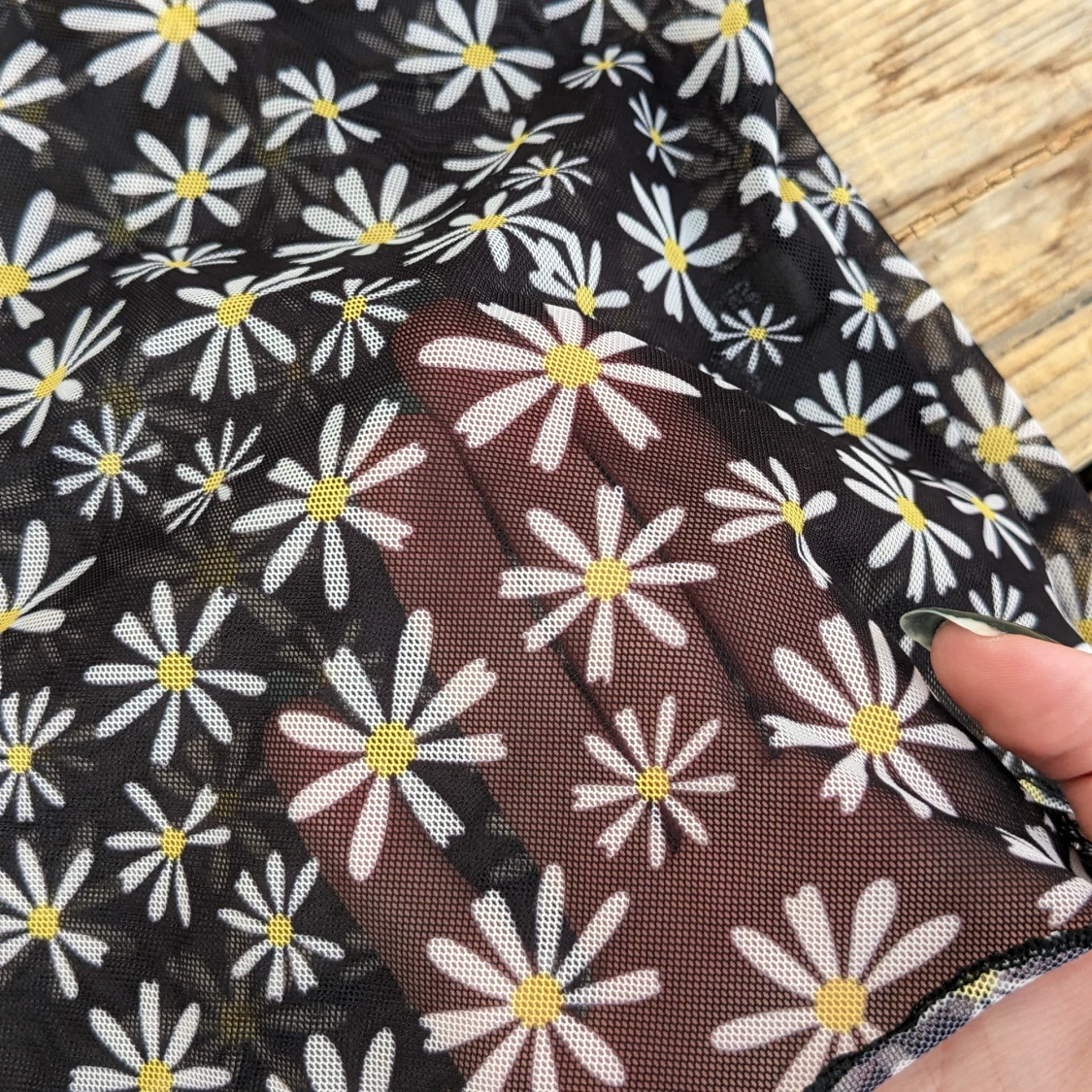 Blommig mesh topp - 90