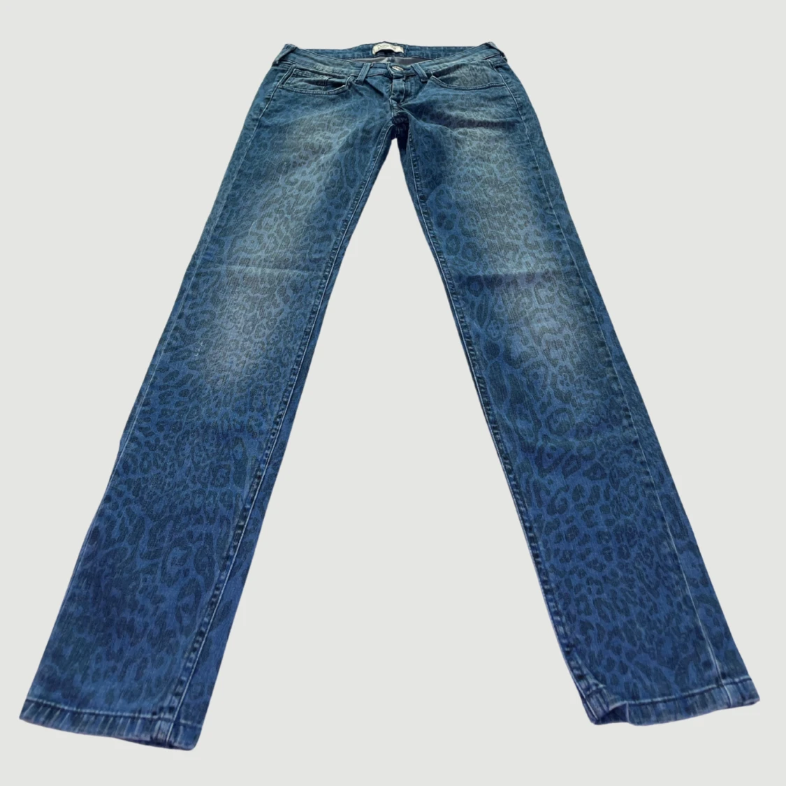 Lågmidjade Leopardjeans - 91