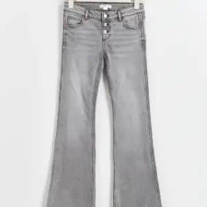 Säljer dessa Gina jeans som aldrig blivit använda så dom är helt nya❤️köpare står för frakten❤️