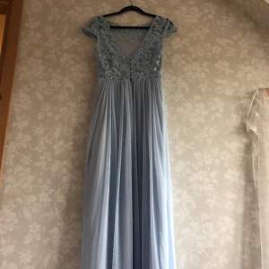 Super fin klänning i nyskick🩵 Nypris 850kr