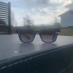 Chimi  - Säljer dessa chimi i modellen 04 i mörkblå, Sjukt snygga och perfekt nu till våren/sommaren. Tveka inte på att höra av dig!🙌🏻