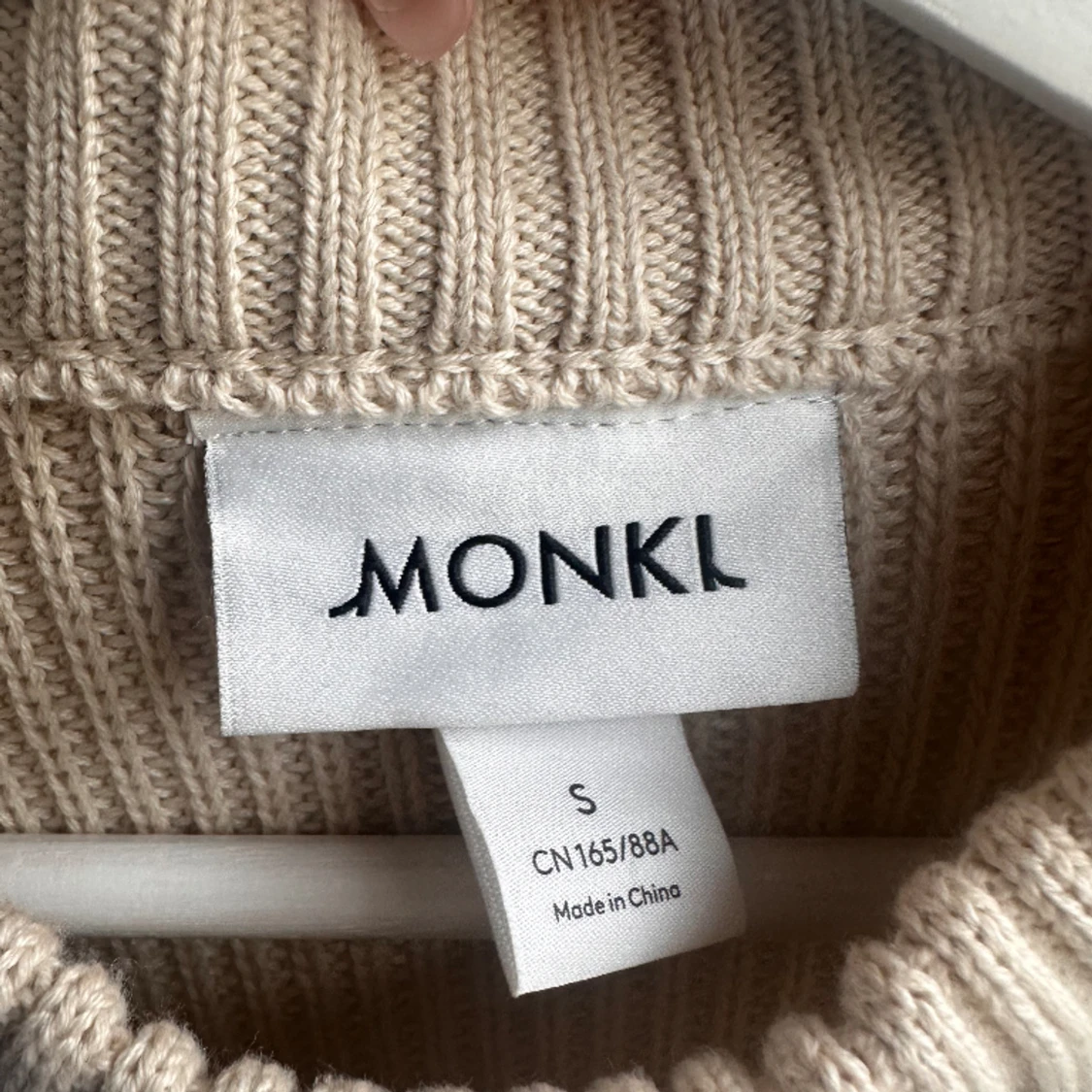 Cropped stickad tröja  - 90