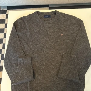 Gant ull tröja  - 80/20 lammull/polyamide Riktigt snygg tröja i riktigt bra skick   
