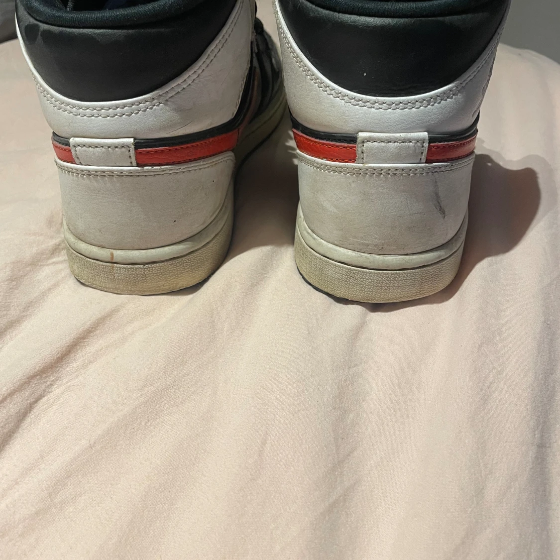 Jordan 1 Mid Chile Red  - 91