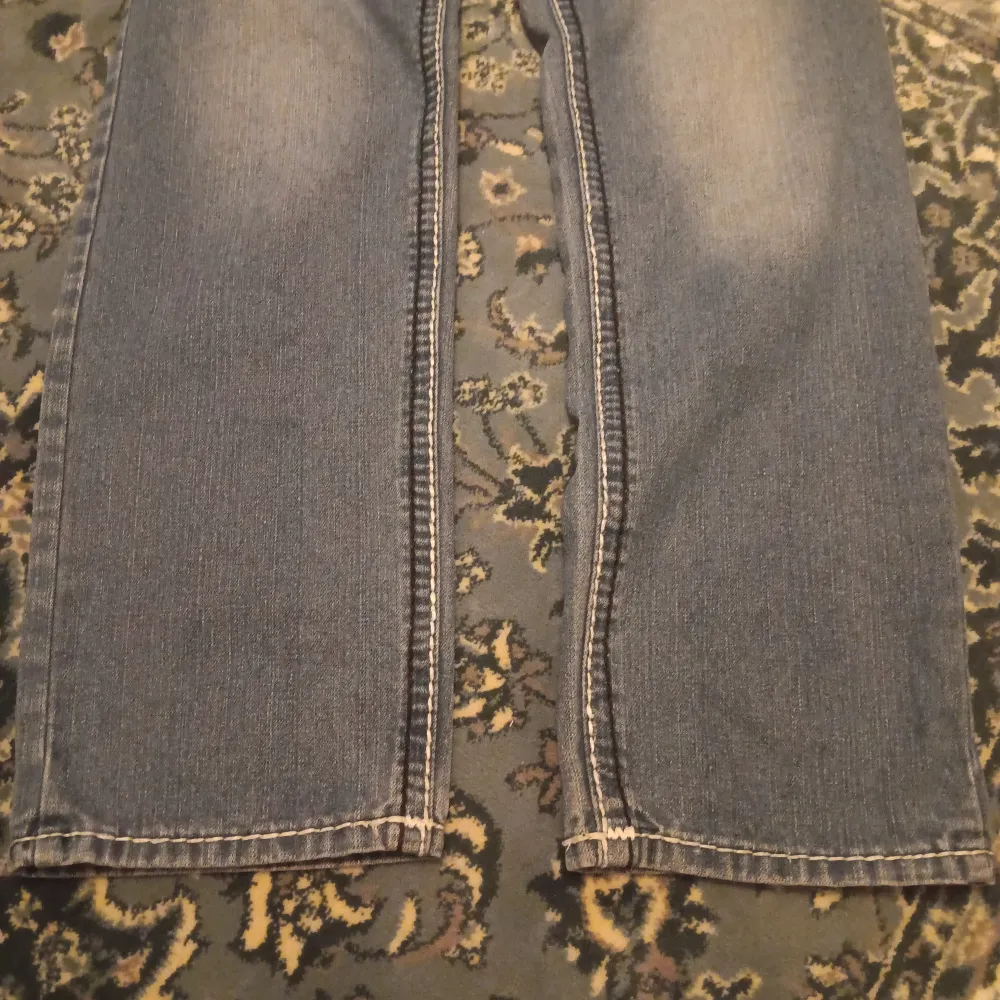 Ett par true religion jeans i bra skick!. Jeans & Byxor.
