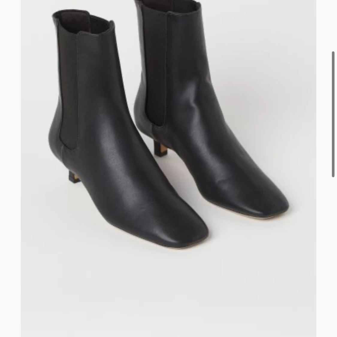 SÖKER kitten heel boots från HM i storlek 39