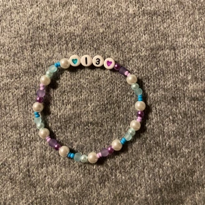 Friendship bracelet ”13” - Fint armband perfekt till ts the eras tour