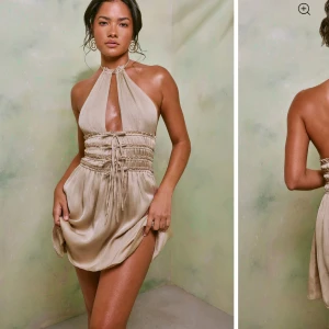 oh polly ny klänning - säljer denna helt nya klänning från oh polly som har prislappen kvar, jättefin till sommaren