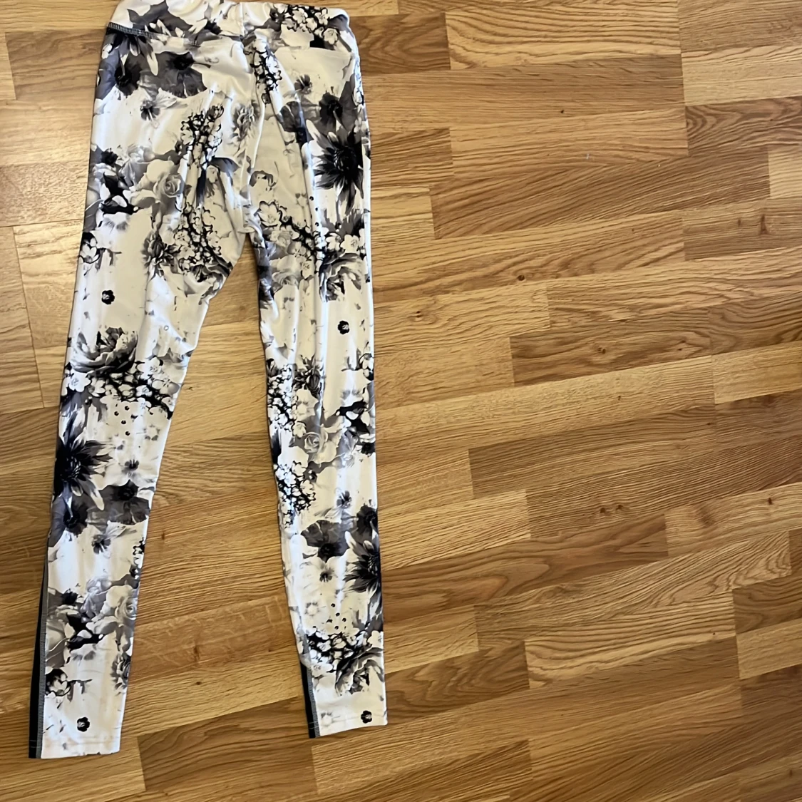 Fina träningsbyxor  - 90