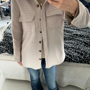 Object vårjacka!  - Helt ny, använd 1 gång ❤️ Original pris 1200kr 