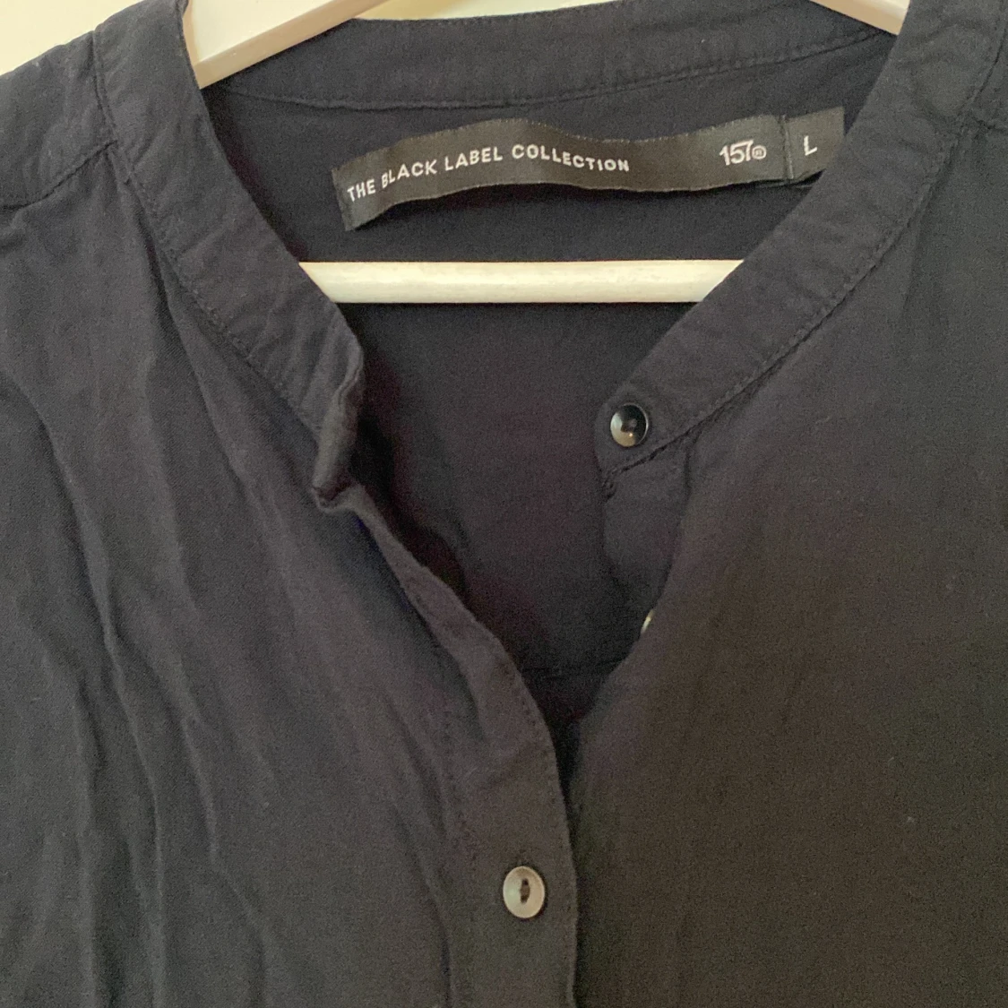 Svart lång skjorta  - 92