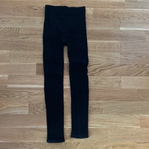 Ribbade tajts - Ribbade tajts stl 34