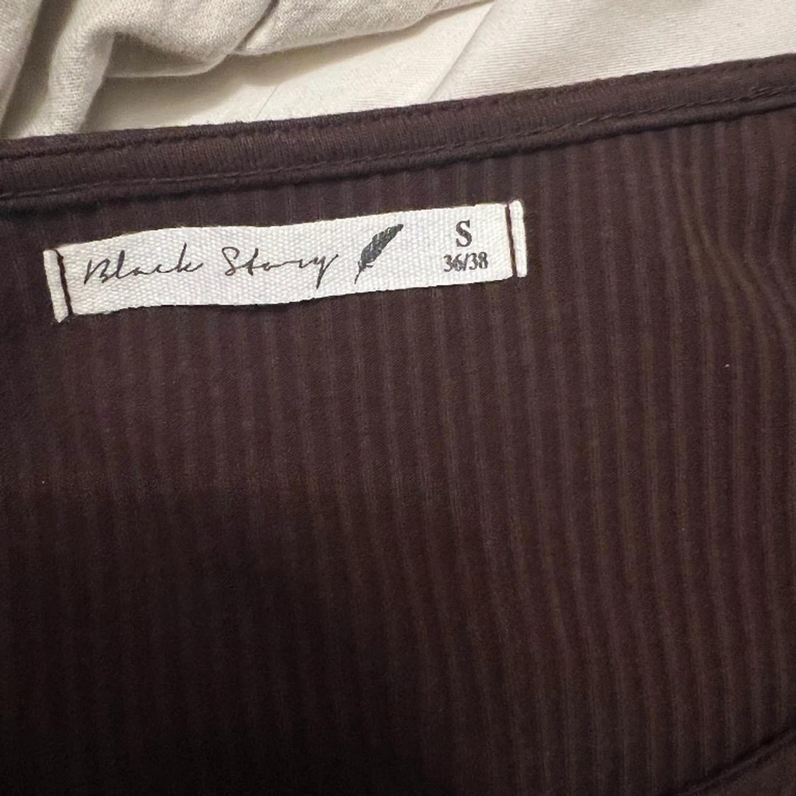 Brun långärmad tröja - 90