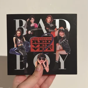 Redvelvet Bad boy Album + photocard - Red velvet  bad boy album med fotokort/photocard