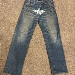 Vintage bape jeans, w32. Skön fade på dem, inga flaws eller liknande. Kvitto finns. 