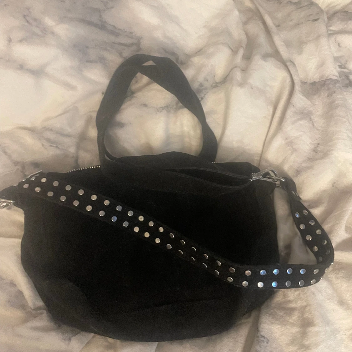 Väska (kom med pris) - 90