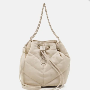 Steve Madden - Beige cross over väska från Steve Madden, helt oandvänd! Nypris 1220 kr