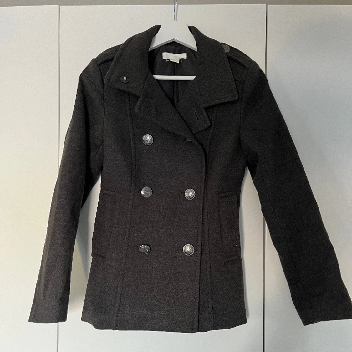 Supersnygg jacka från H&M  - 90