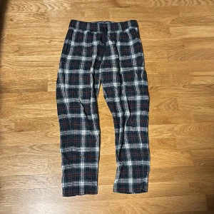 Intimissimi pyjamasbyxor - Fina intimissimi pyjamasbyxor i strl M
