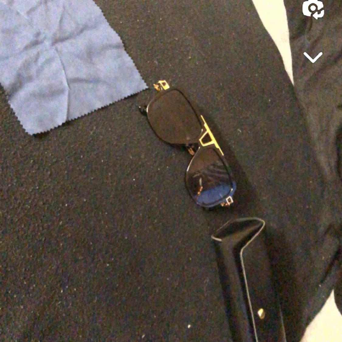 Hej säljer glasögon 