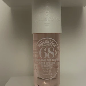 Sol de Janeiro 68 - Sol de Janeiro 68 240ml(den största), köpt på kicks endast testat nypris:399kr (lägger upp annonsen igen pga oseriösa köpare.)