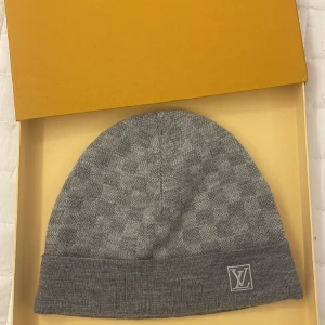 . - Helt ny använd en månad bara 