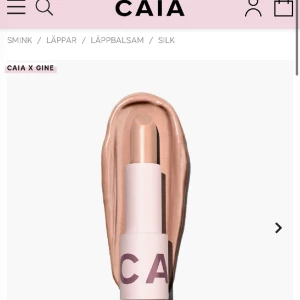 Caia  - Caia x Gine läppstift i färgen silk, helt slutsåld på hemsidan, testad en gång och gillar den men vet att måga andra vill köpa så säljer för orginalpris💓