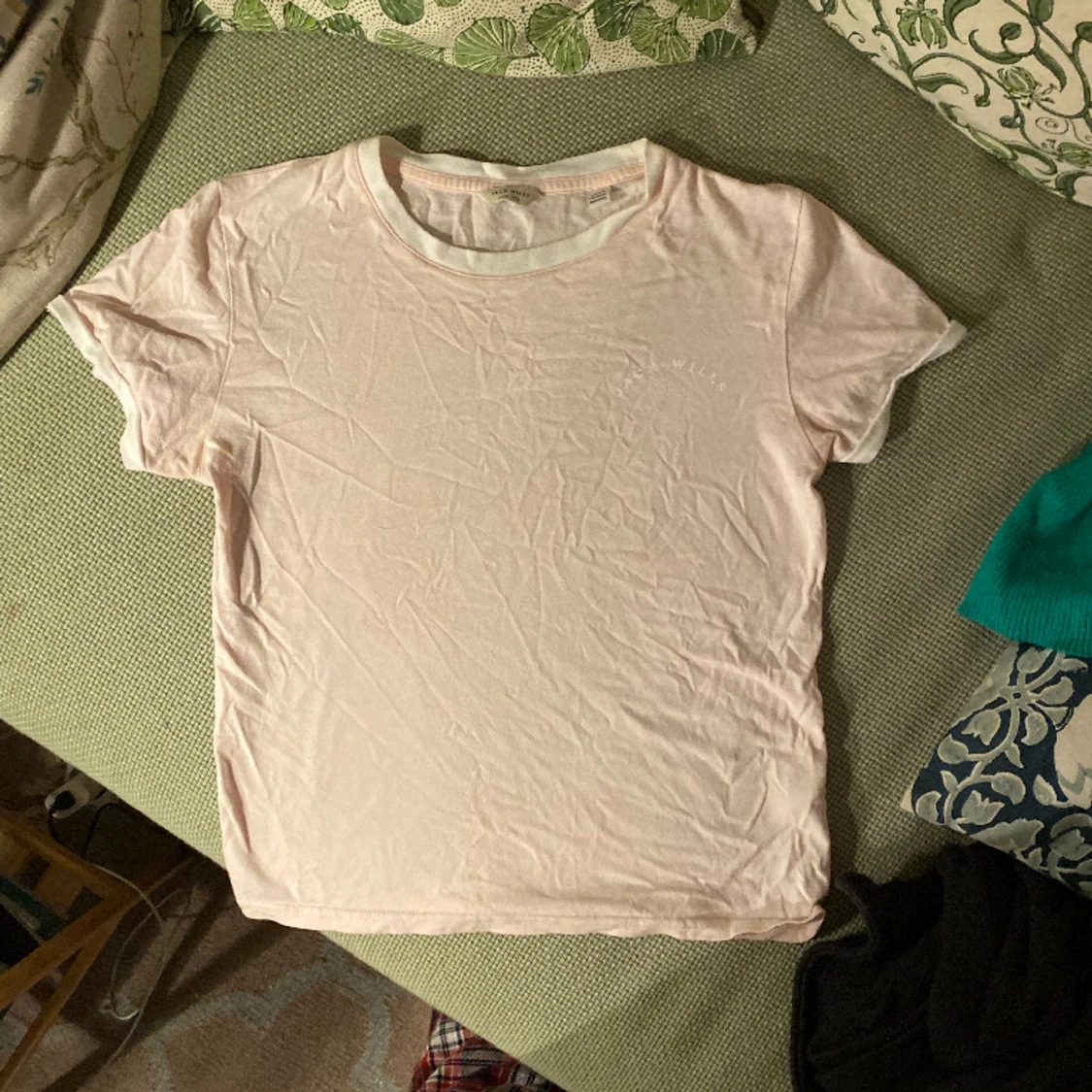 Jack & wills t shirt ( jättskrynklig i bilden) - 90