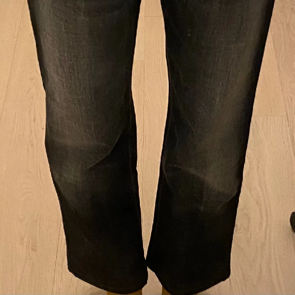 Super snygga Armani jeans som passar för XS/S💞Lågmidjade, knappt använda💫. Jeans & Byxor.