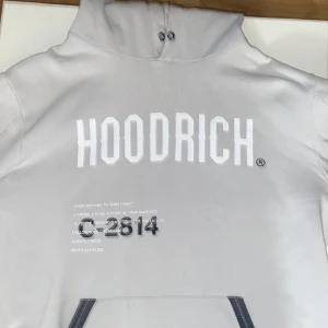 Hoodrich - Helt oanvänd och jätte skön hoodie 