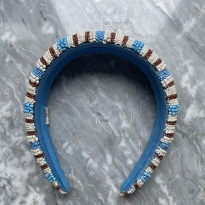 Becksöndergaard diadem  - Fint skick Använd ett fåtal gånger