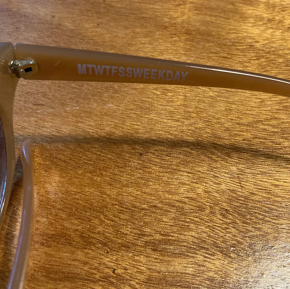 Solglasögon, Weekday - 90