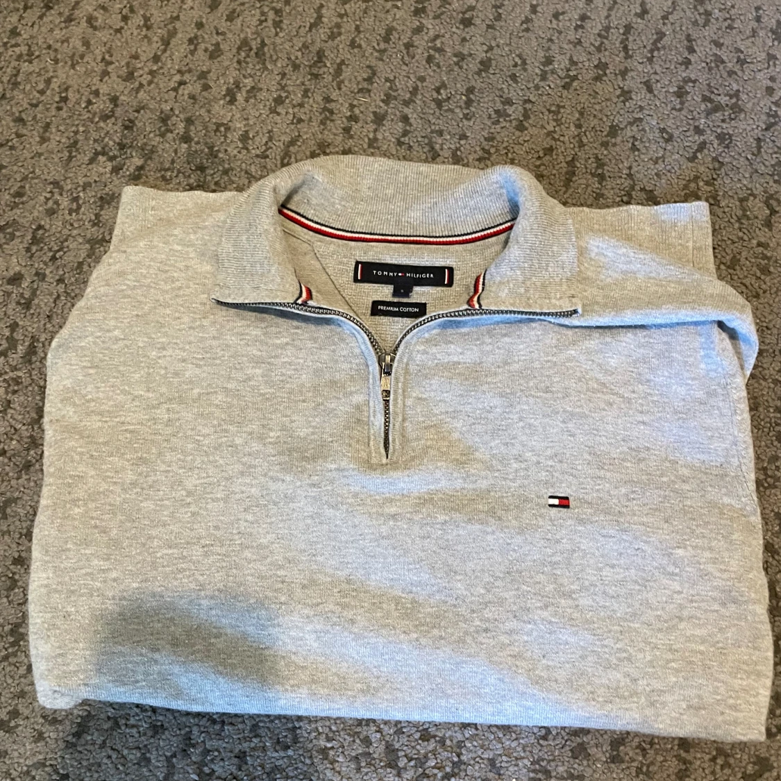 Tommy Hilfiger zip