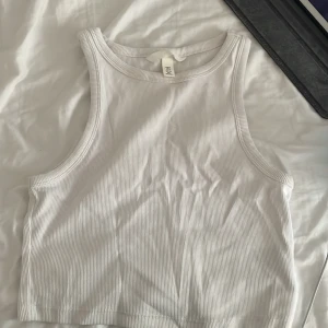 Linne - Ett jät tre fint linne vitt i storlek S