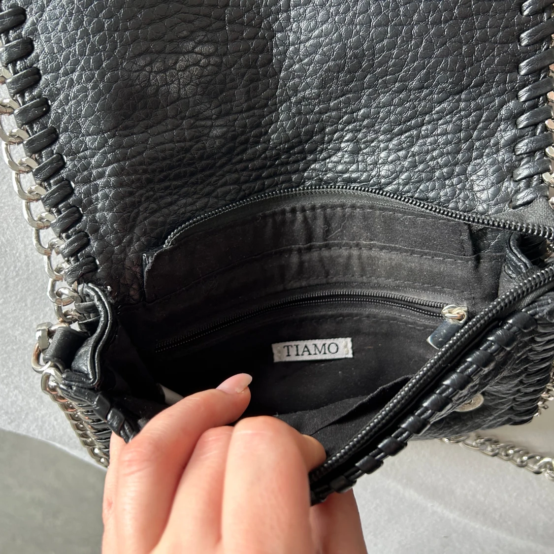 Handväska tiamo - 90