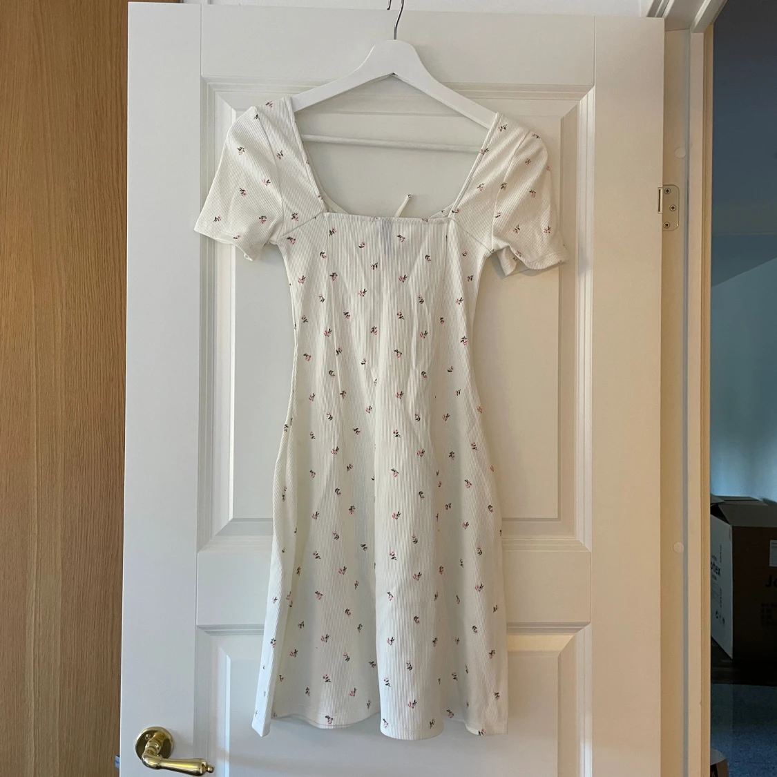 Blommig klänning  - 90