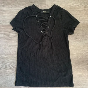 T-shirt - Använd fåtal gånger 