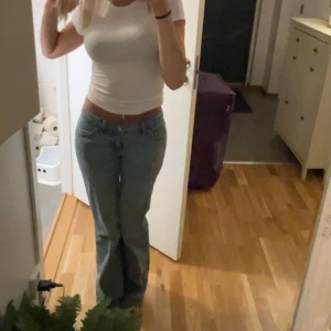 Y2k jeans  - Snygga jeans från Gina, knappt använda i jättefint skick💗Pris kan diskuteras 