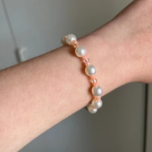 Shiny pearls Bracelet  - Ny, handgjorda smycken orange, Stl 17cm skriv privat vid annan önskad storlek 