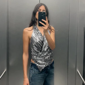 Zara topp - Fin paljett topp från zara, använd en gång