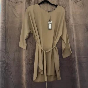 Blus - Helt ny blus köpt från primark 