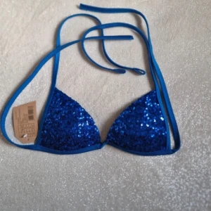 Calzedonia Bikini  - En helt ny bikini från Calzedonia med lappen kvar, säljs då jag köpte en för liten storlek!✨💞