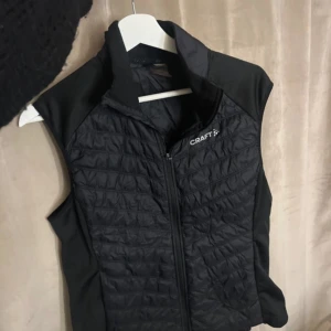 Väst craft  - Storlek L. Ny 