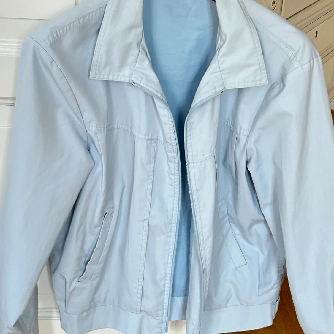 Blå vårjacka  - 91