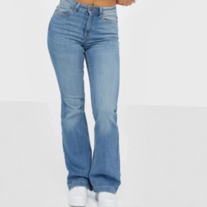 Bootcut jeans  - Fina bootcut jeans från Nelly. Säljer pga att jag inte använder de längre. 